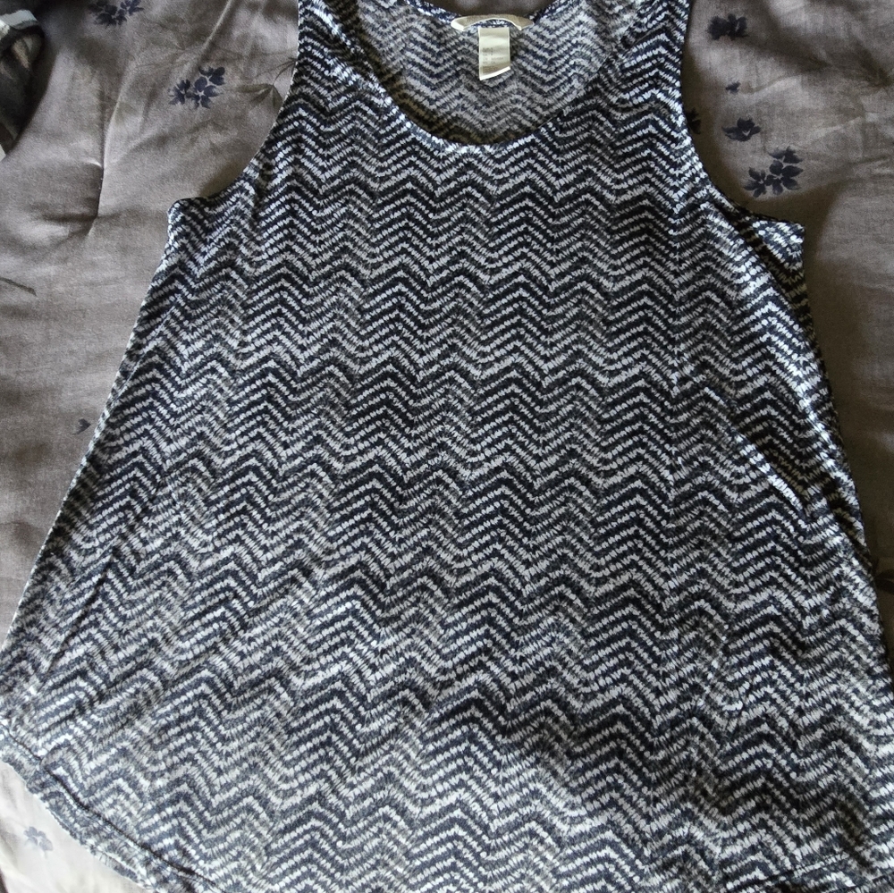 H&M Navy Blue and White Chevron Tank Top